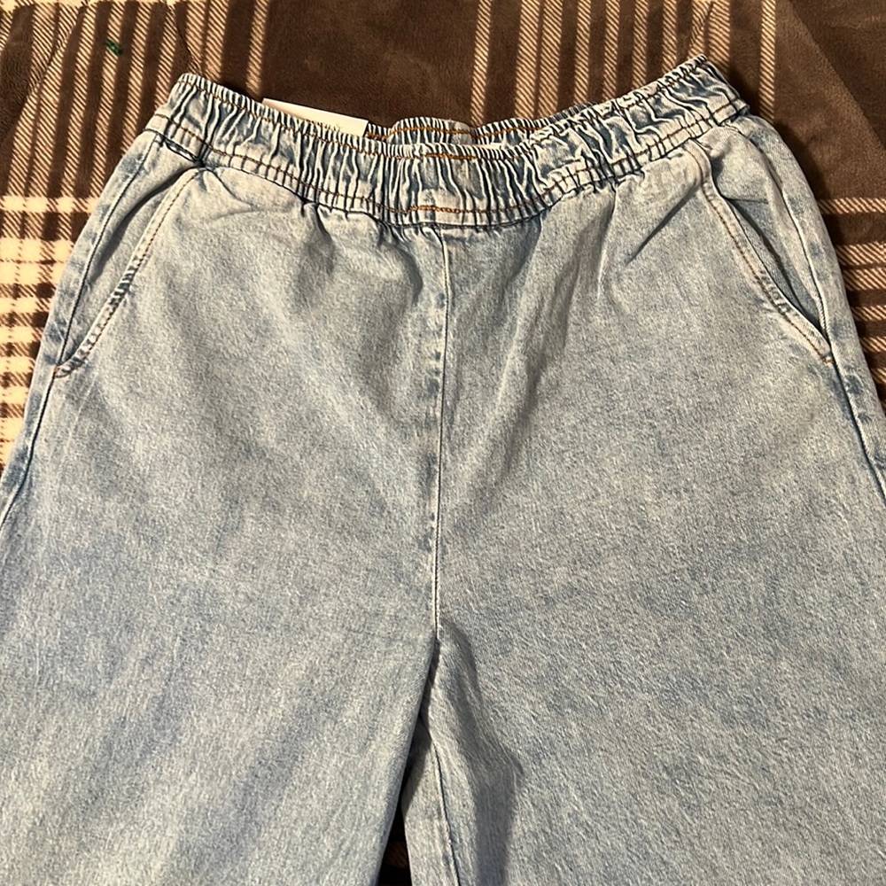 HP!! 🎉NWT WeWoreWhat straight leg pull on jeans